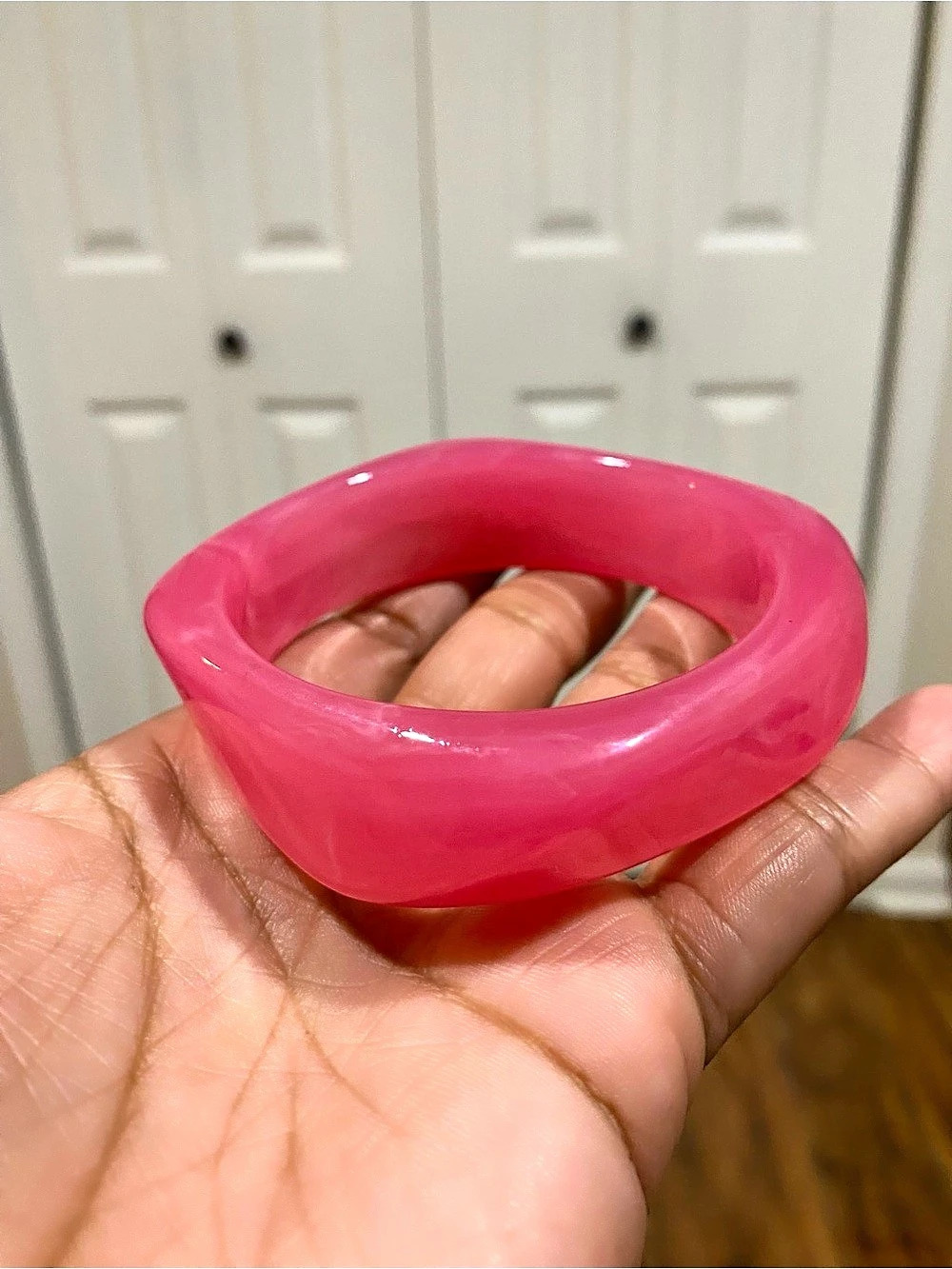 Fancy Fuchsia Light Marble Sculpturale Acrylic Bangle Bracelet